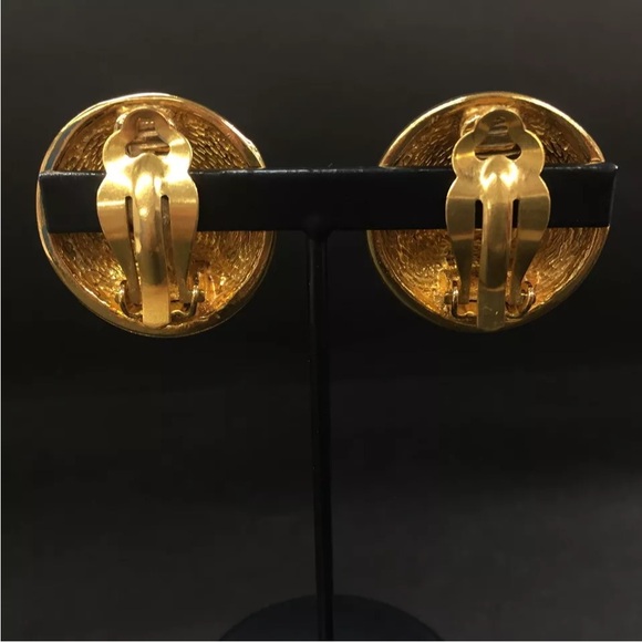 CHANEL CC Logo Matelasse Gold Tone Earrings - Picture 4 of 9